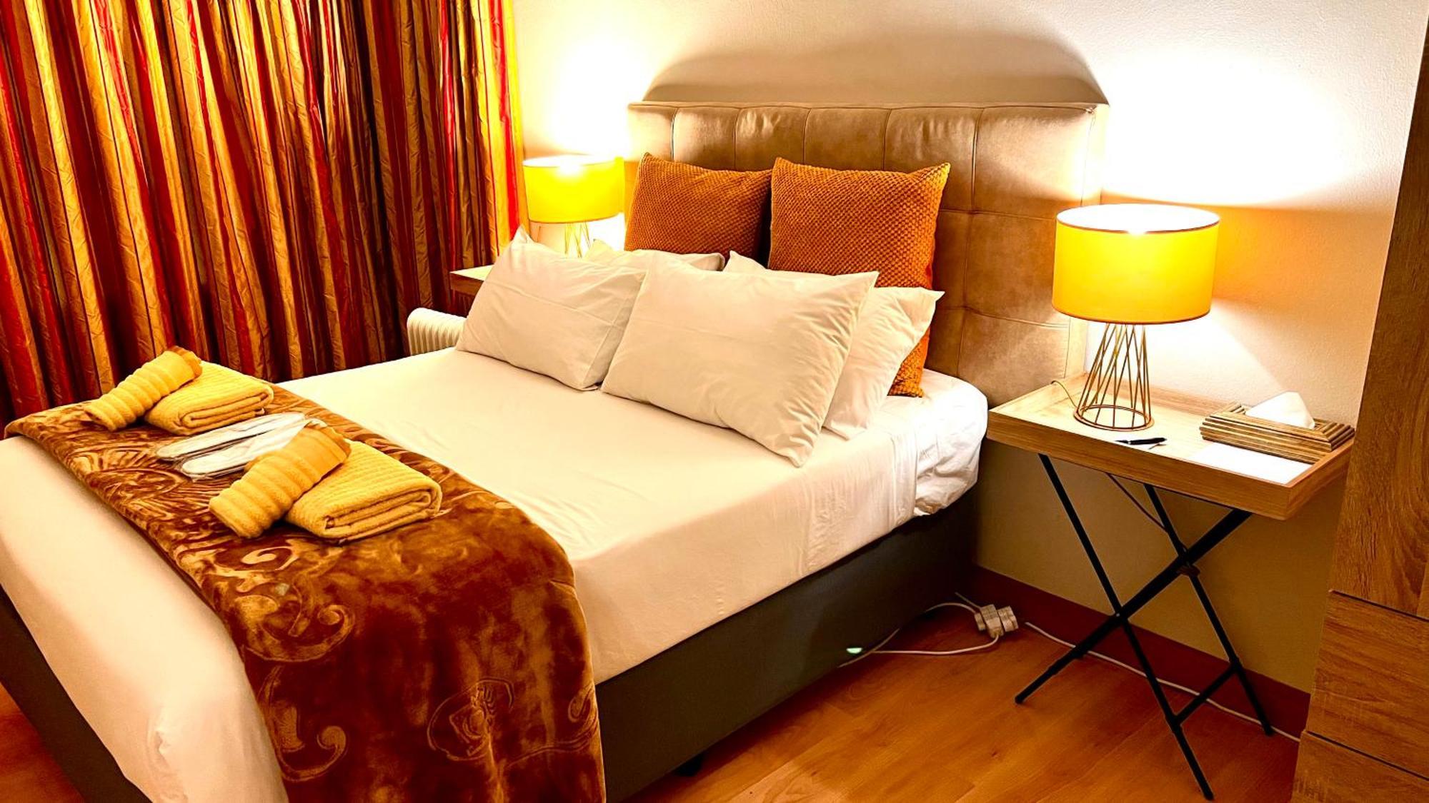 27A On Angus Hotel Johannesburg Buitenkant foto
