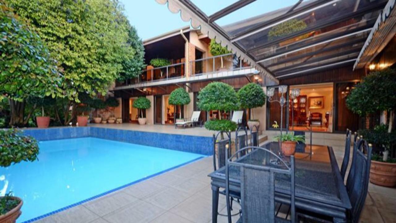 27A On Angus Hotel Johannesburg Buitenkant foto